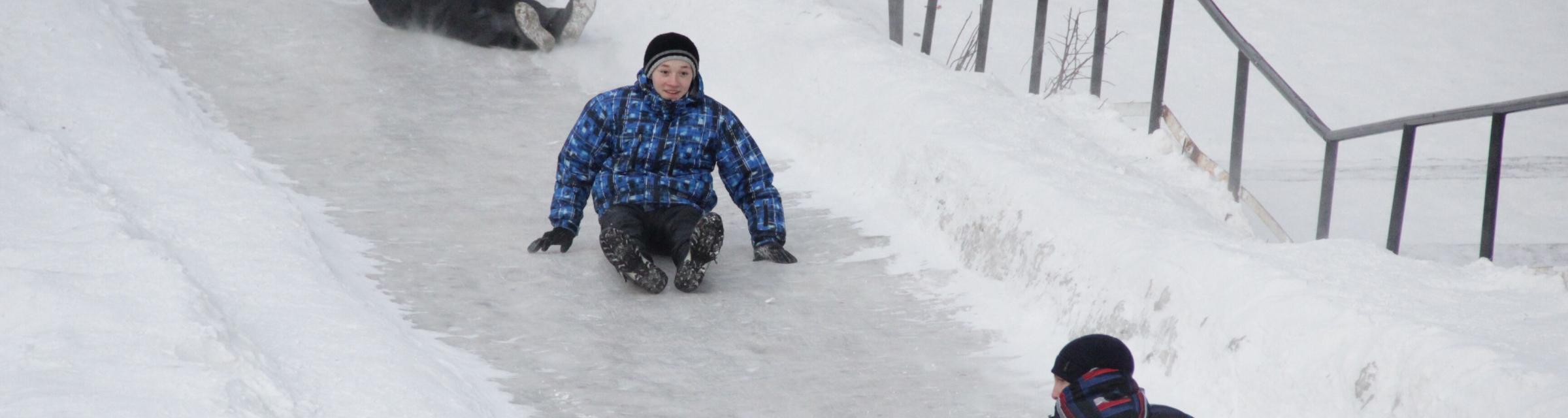 Winter camp for teenagers