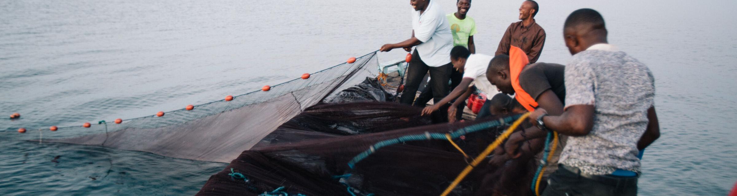 Church members and discipleship trainees from Kapembwa went fishing. Photo by Doseong Park
