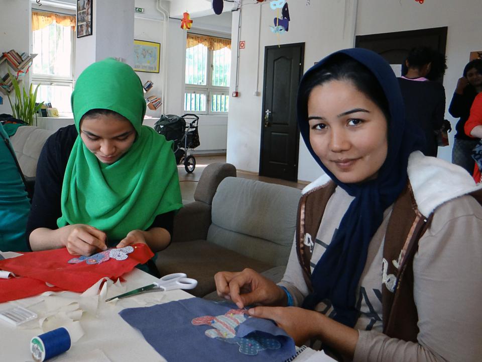 Refugee women from Pakistan and Afghanistan staying at a center for families in Budapest, Hungary, took part in a day programme run by OMers. OM Hungary team members regularly visit this center to lead sewing crafts and musical worship, share testimonies,