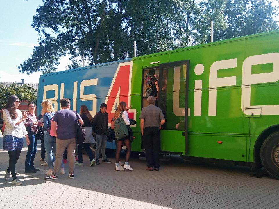 OM’s Bus4Life travelled in Hungary for a week in September 2017, ministering to vulnerable young people and educating students on the realities of abortion as part of a pro-life outreach.
