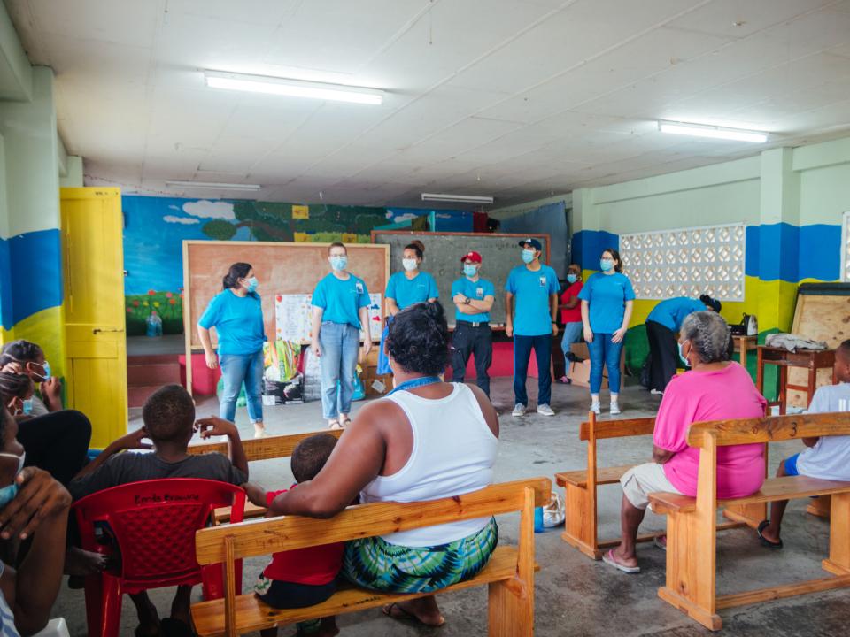 Kingstown, Saint Vincent and the Grenadines :: Ship volunteers present a programme for families staying at a temporary shelter after volcanic ash caused them to flee their homes.