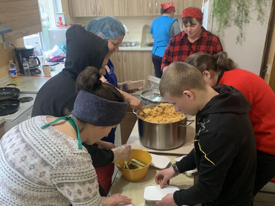 As people wait to leave Ukraine and enter Moldova, they pass through an OM tent where food, hot beverages and shelter are provided. The local church continues to cook hot meals for people in this immigration line and OM workers serve in the tent 24/7. Pho