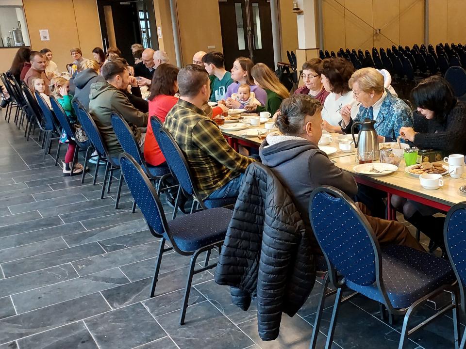 Since the start of war in Ukraine, churches across Europe have seen an increase in Ukrainians attending them. In one church in the Netherlands, OM workers have started a Ukrainian church to welcome those who have fled.