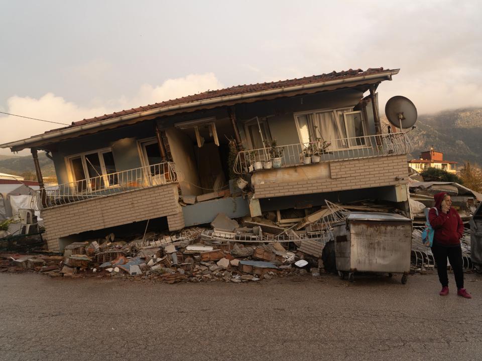 About 230,000 buildings have been damaged since the earthquakes in southeast Turkey in February 2023. Thousands have been displaced and have been in temporary and semi-temporary shelters since. Reconstruction will take years. Photo by Ellyn Schellenberg.