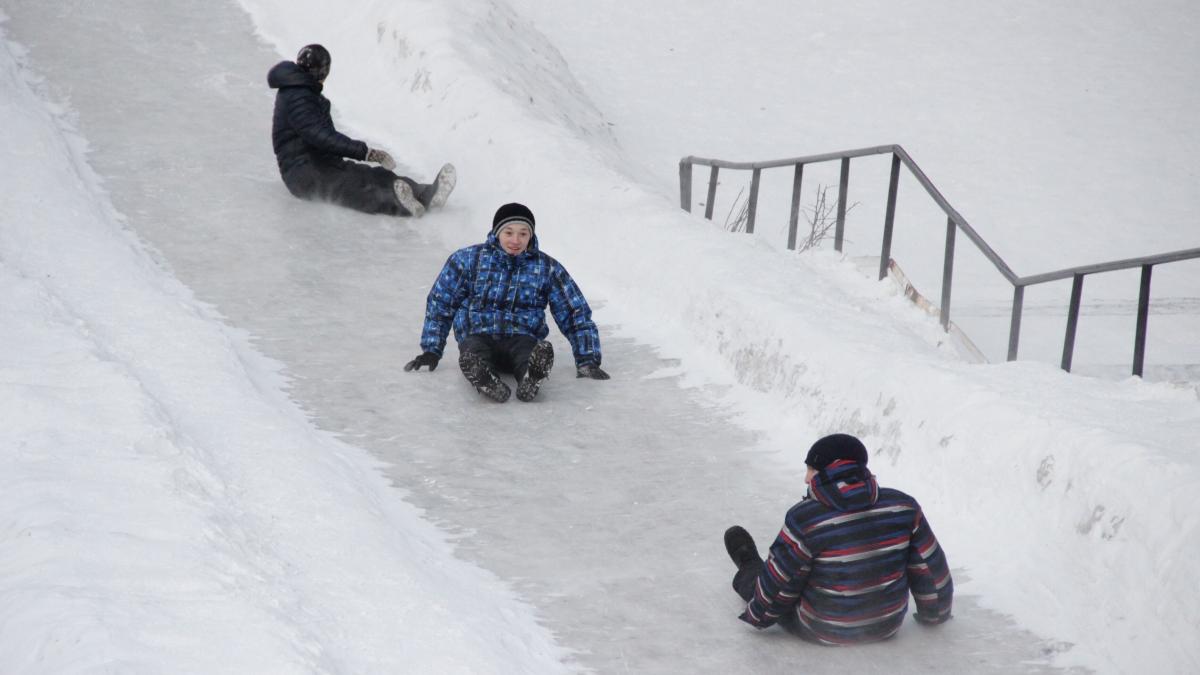 Winter camp for teenagers
