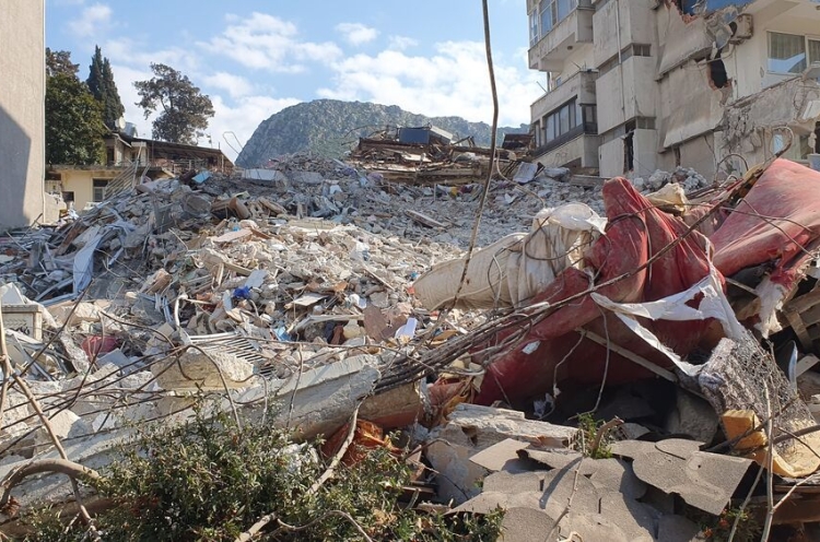 Zerstörte Häuser nach dem Erdbeben